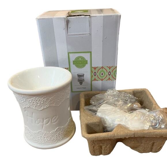 Scentsy Lace & Hope Wall Plug In Wax Warmer - Retired - New in Box - Picture 2 of 9